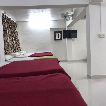 Hotel Priti International مابوسا المظهر الخارجي الصورة