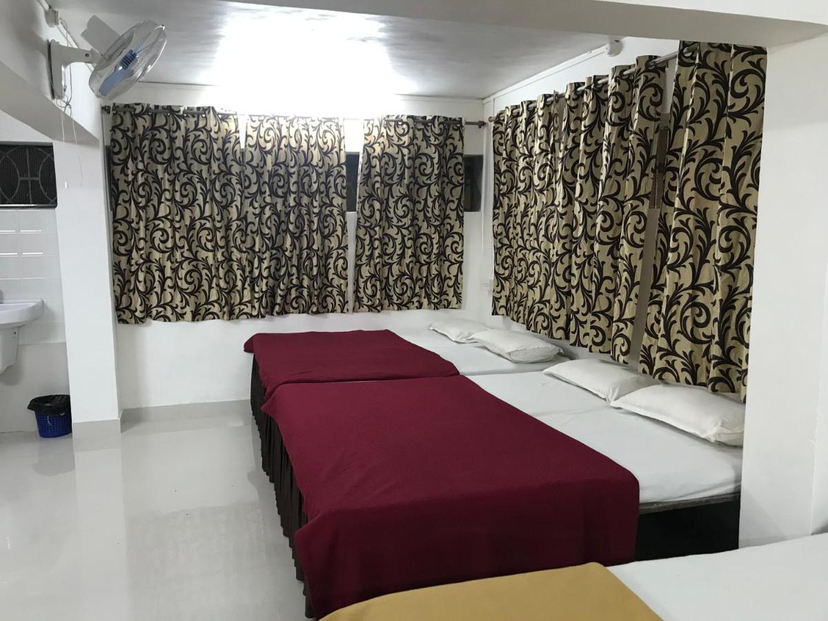 Hotel Priti International مابوسا المظهر الخارجي الصورة
