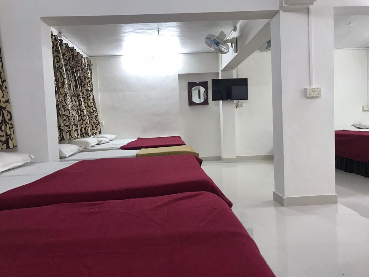 Hotel Priti International مابوسا المظهر الخارجي الصورة